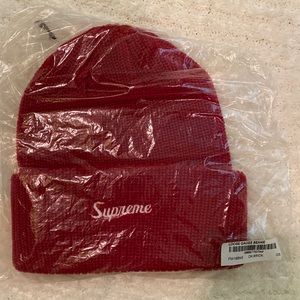 Red Supreme Loose Gauge Beanie